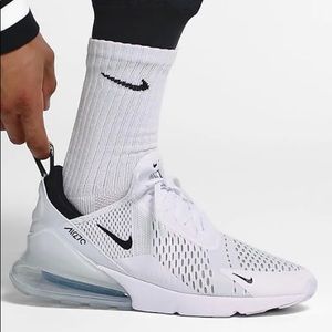 Nike womens Air Max 270